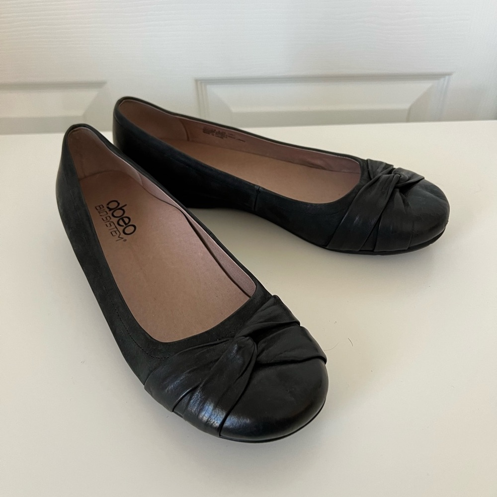 Abeo Black Flats Size:8.5N